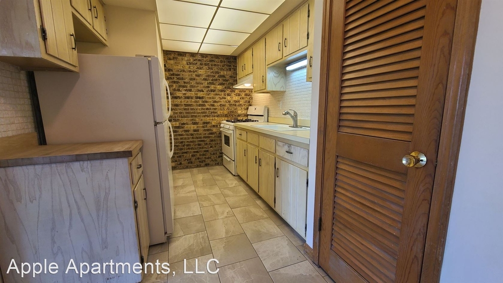 10716 Kilpatrick Ave - Photo 2