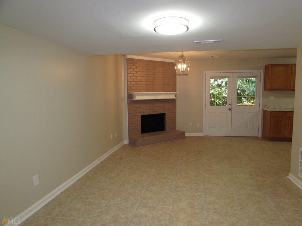 1403 Twin Branches Circle Se - Photo 11