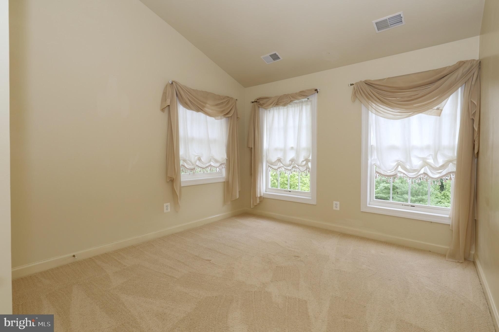 3788 Elmwood Towne Way - Photo 16