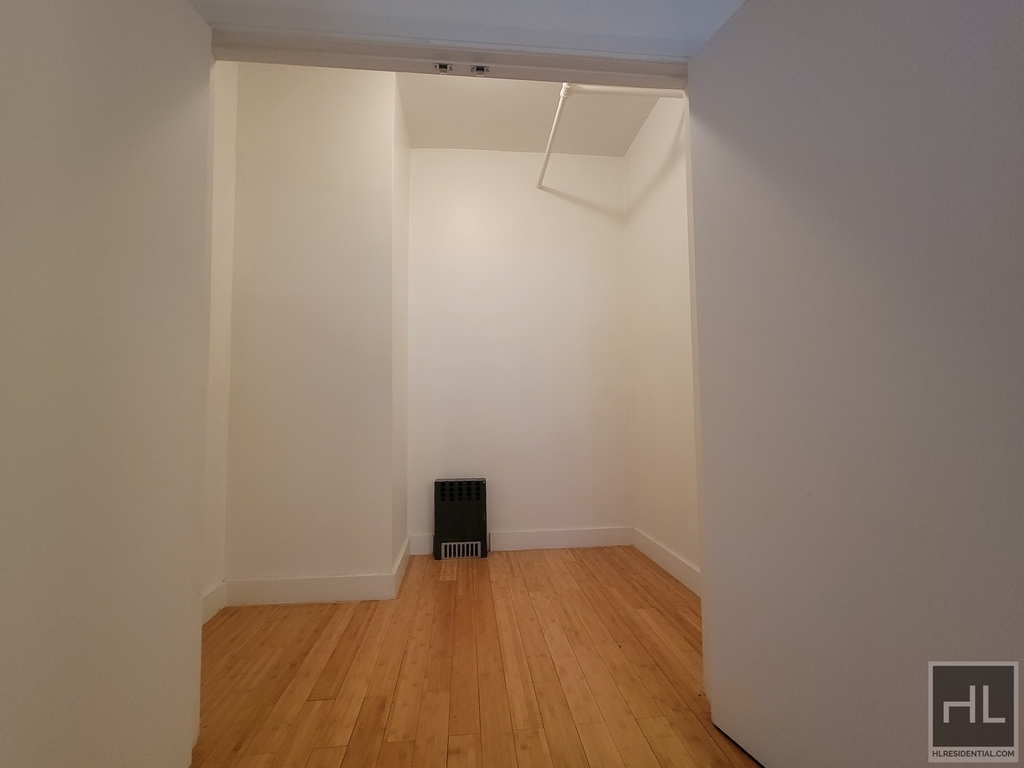 336 West 19 Street - Photo 1