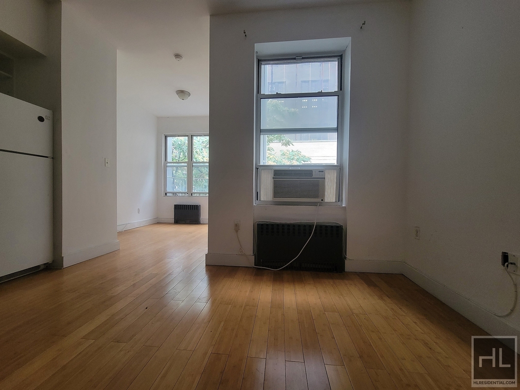 336 West 19 Street - Photo 2