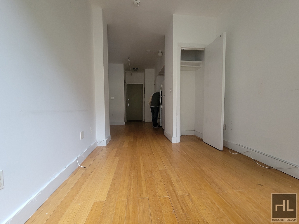 336 West 19 Street - Photo 6