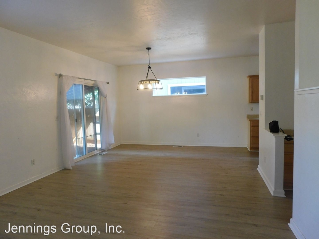 3627 Kendra Street - Photo 3