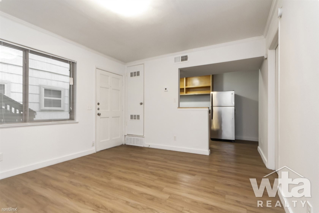 1301 W 9th St - Photo 15