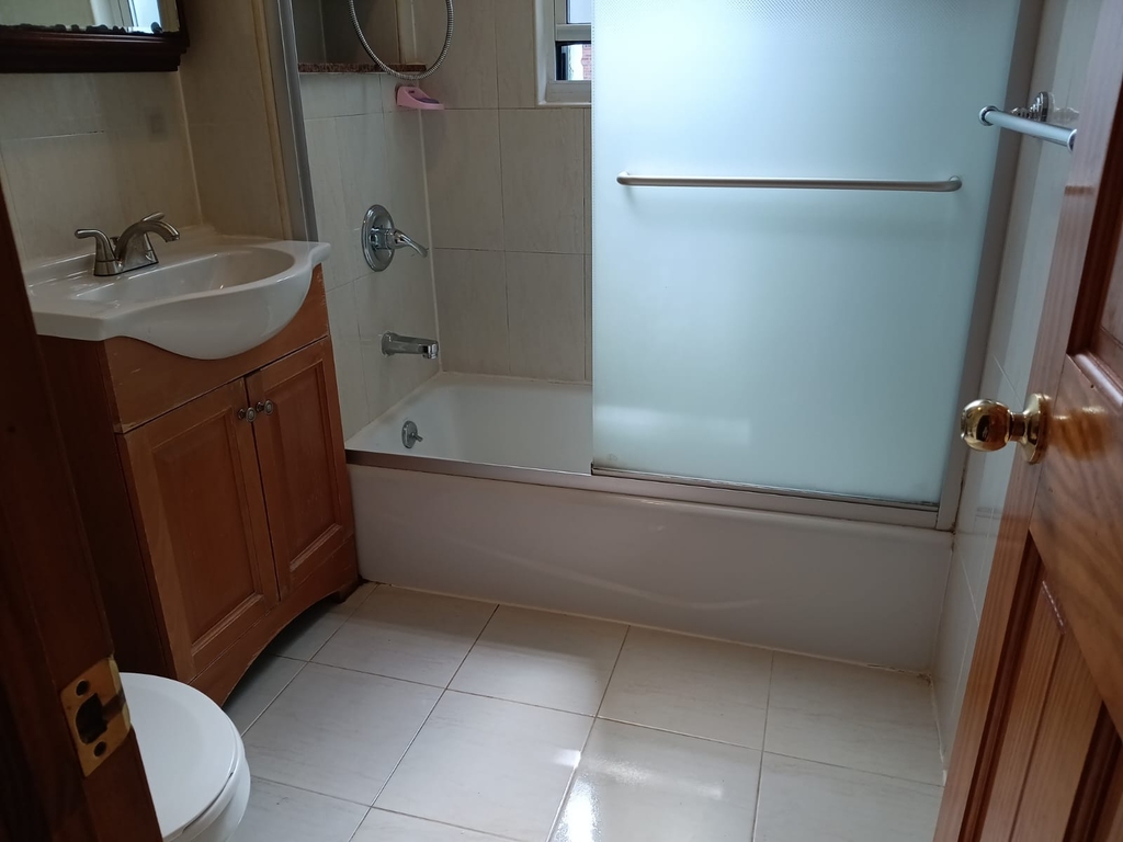 EAST 21ST - Photo 10