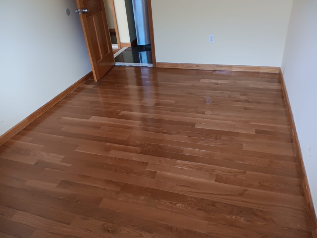 EAST 21ST - Photo 14