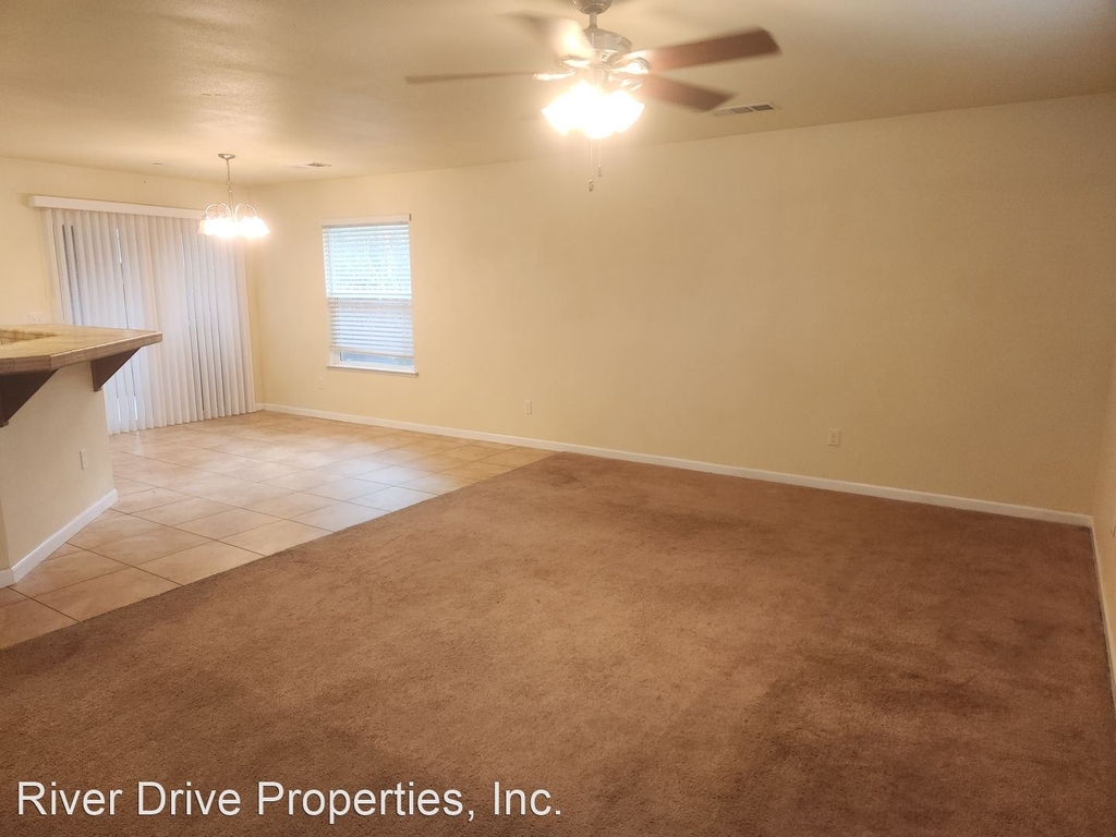 2069 Bella Oaks Drive - Photo 1