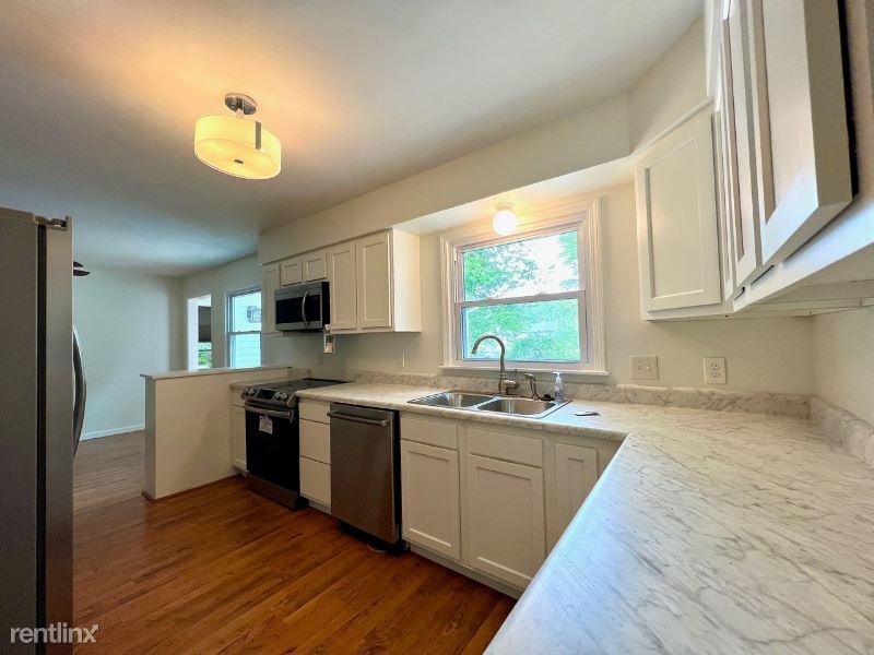 329 High Point Dr - Photo 3