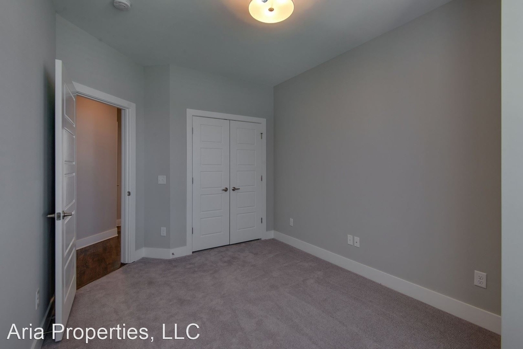 205 Porter Village Cir. - Photo 18