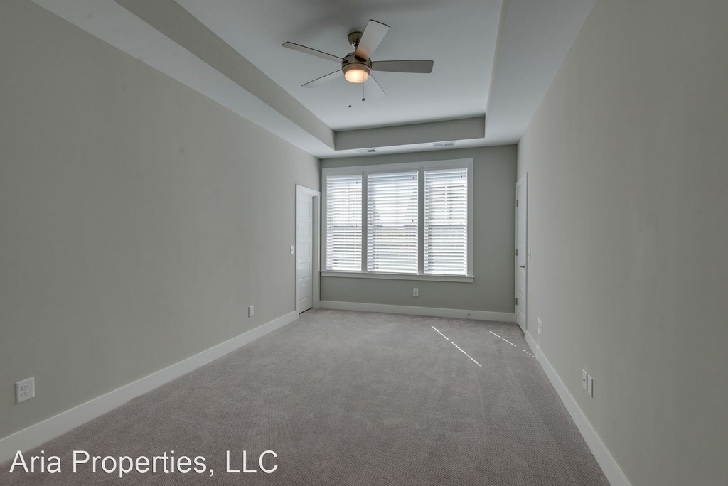 205 Porter Village Cir. - Photo 14