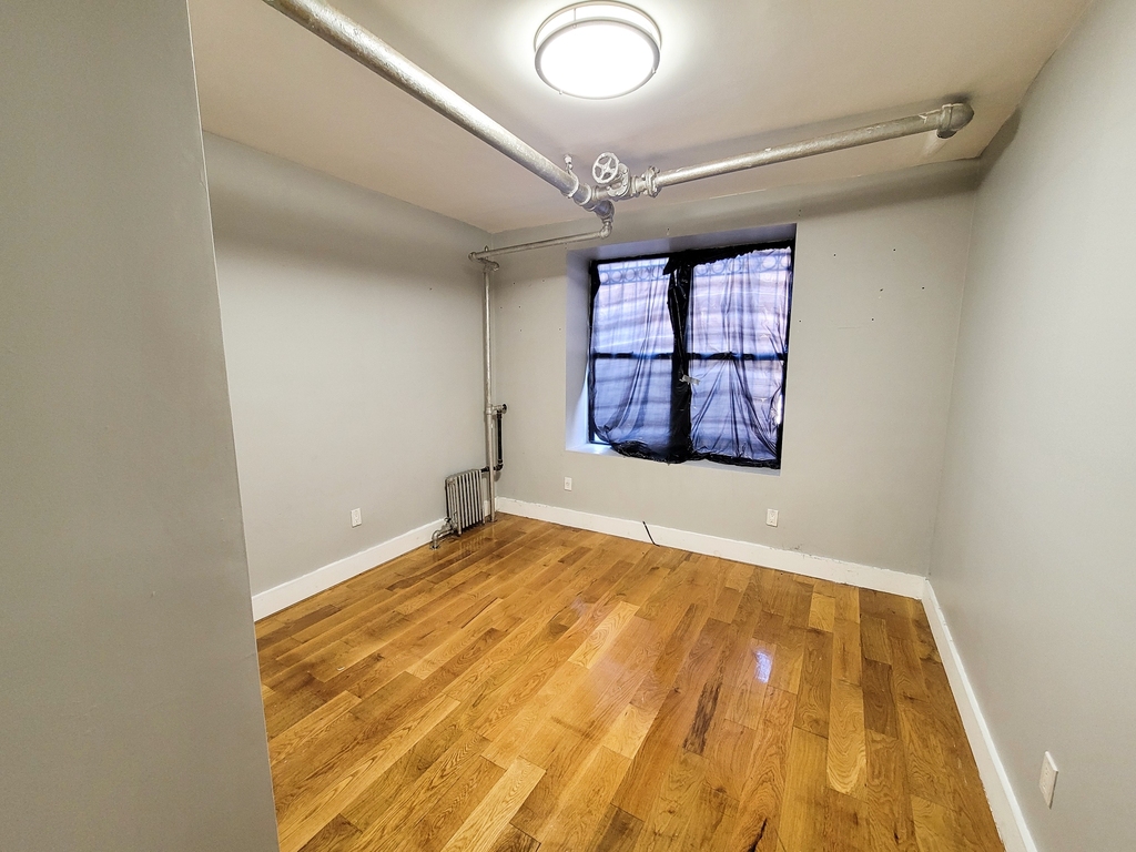 480 Concord Avenue - Photo 3