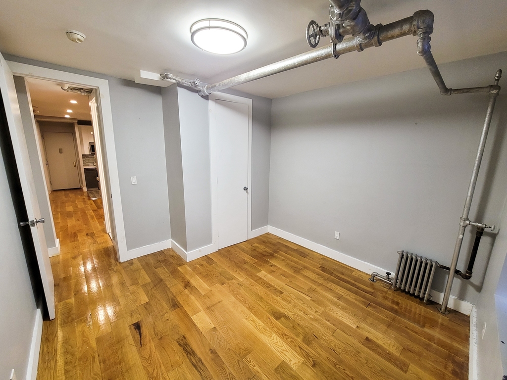 480 Concord Avenue - Photo 4