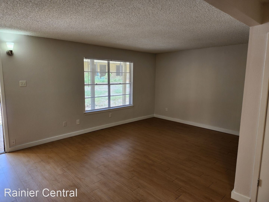 2202 W. North Loop Blvd. - Photo 24