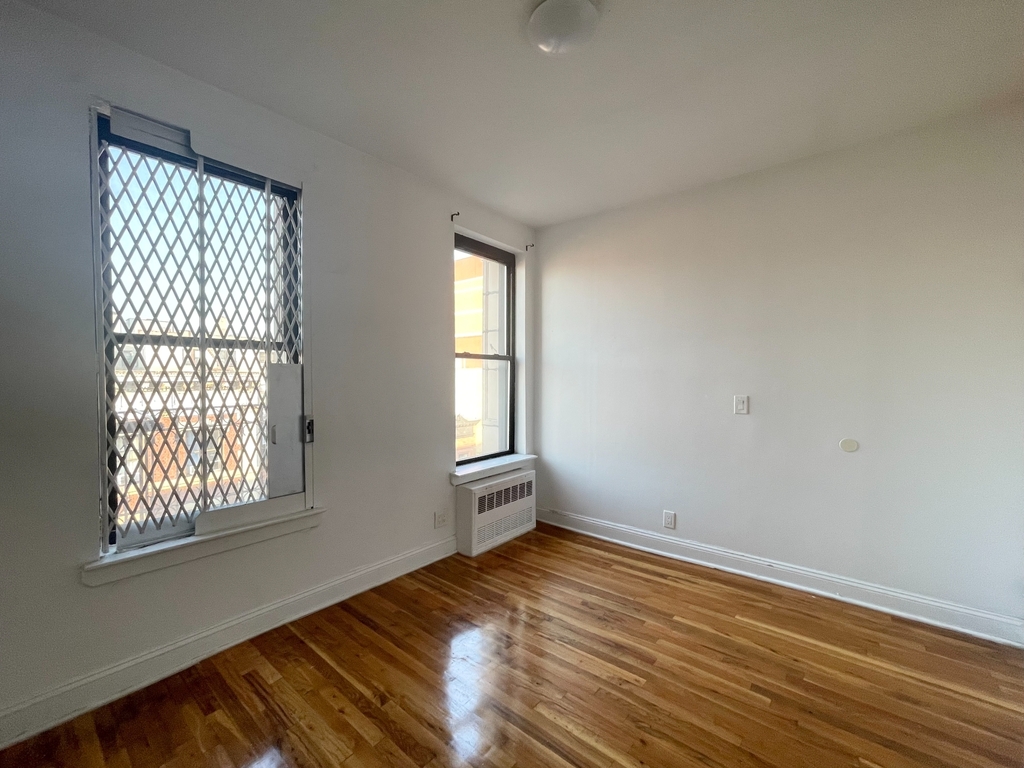 522 West 157th Street - Photo 9