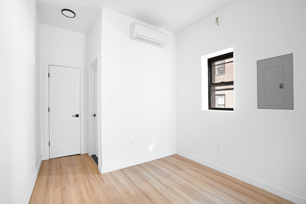 151 East 30th Street - Photo 5