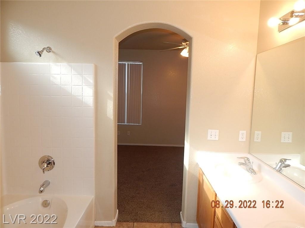 2624 Cinnamon Cactus Court - Photo 24