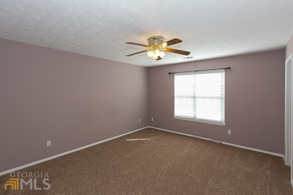 681 Ashton Lane - Photo 15