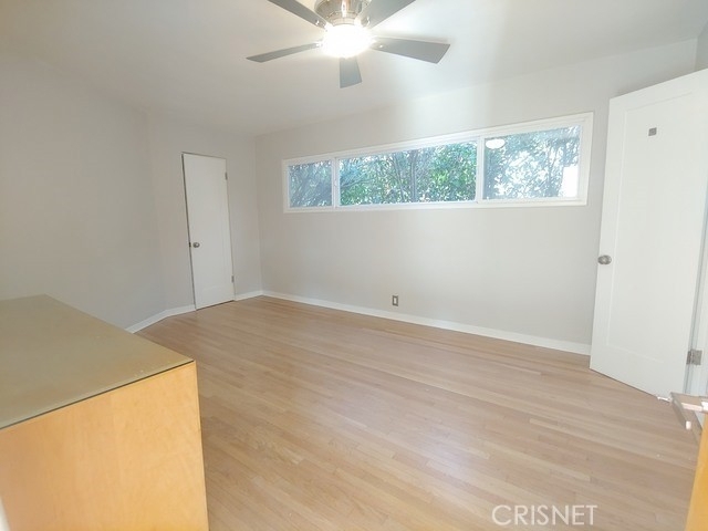 1599 Sunset Plaza Drive - Photo 30