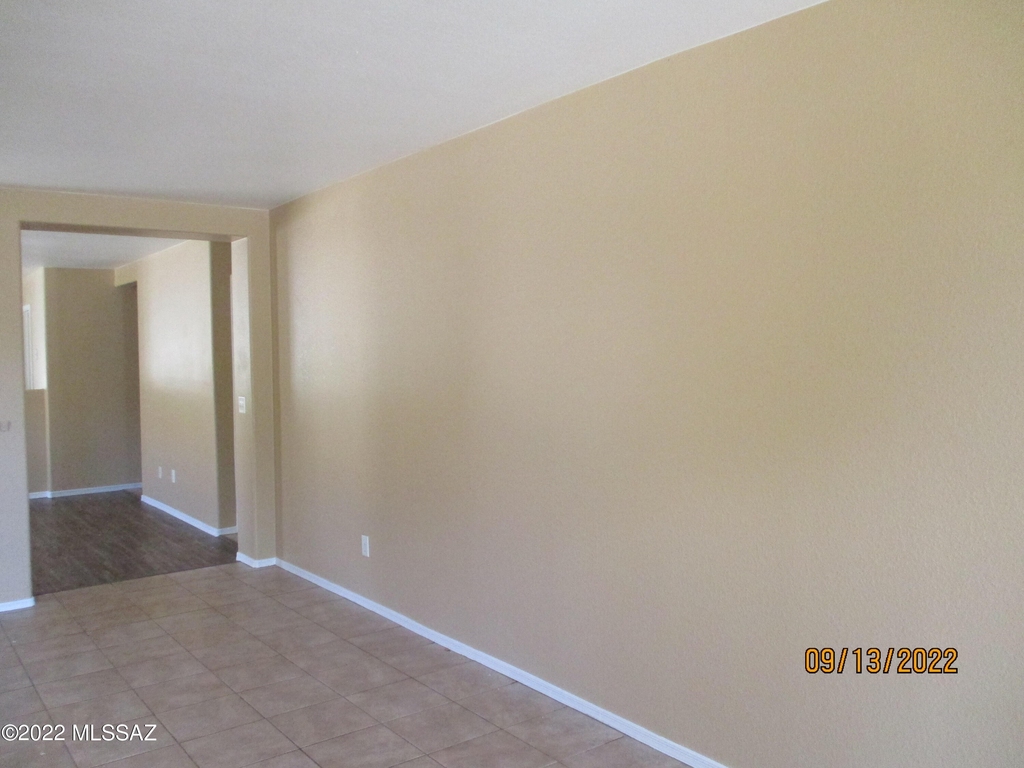 9835 E Rocky Vista Drive - Photo 2