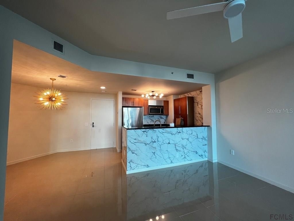 300 Biscayne Boulevard - Photo 2