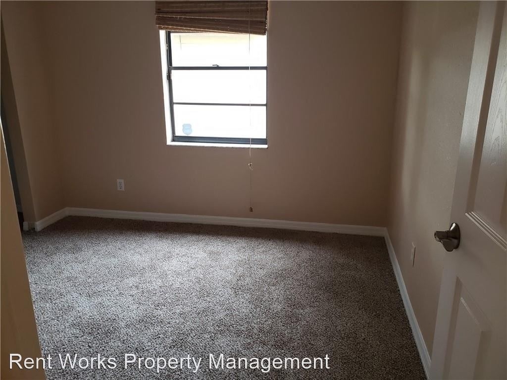 1807 Lake Crest Avenue - Photo 4