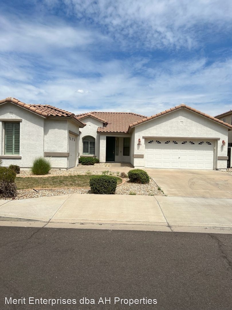 13622 W San Miguel Ave - Photo 0