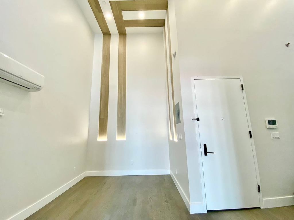 334 Evergreen Avenue - Photo 8