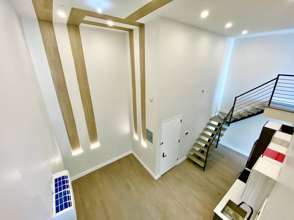 334 Evergreen Avenue - Photo 5