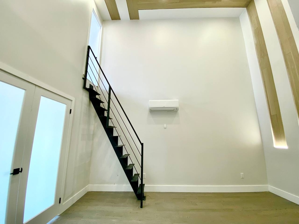 334 Evergreen Avenue - Photo 7