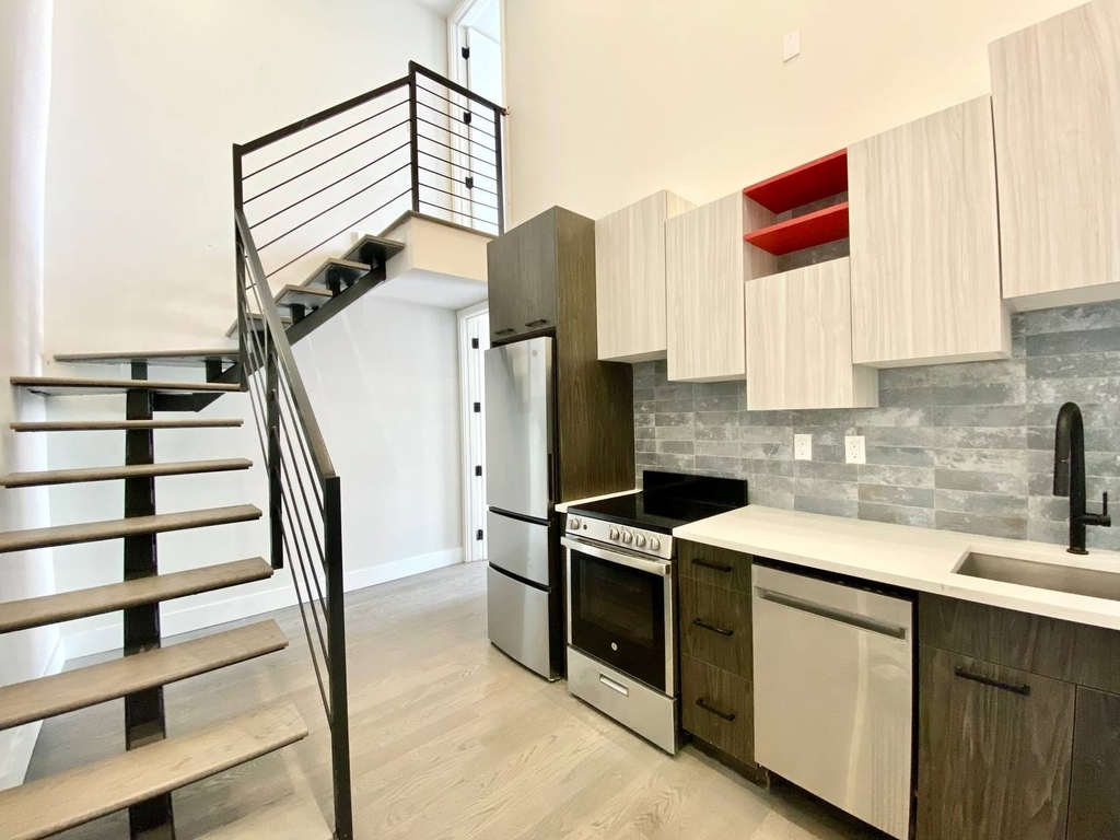 334 Evergreen Avenue - Photo 13