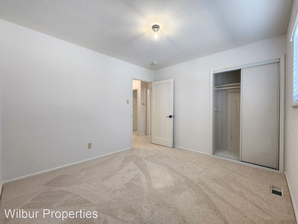 2503 Middlefield Road - Photo 23