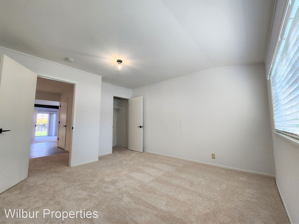 2503 Middlefield Road - Photo 20