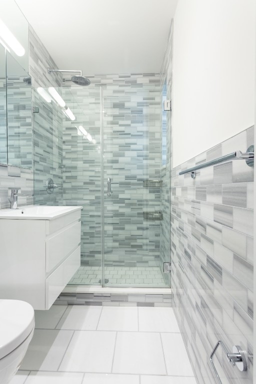 209 East 25th Street - Photo 5