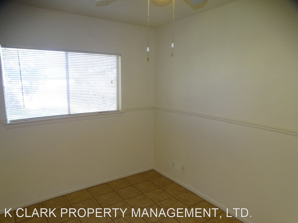 9819 Valley Villa - Photo 14