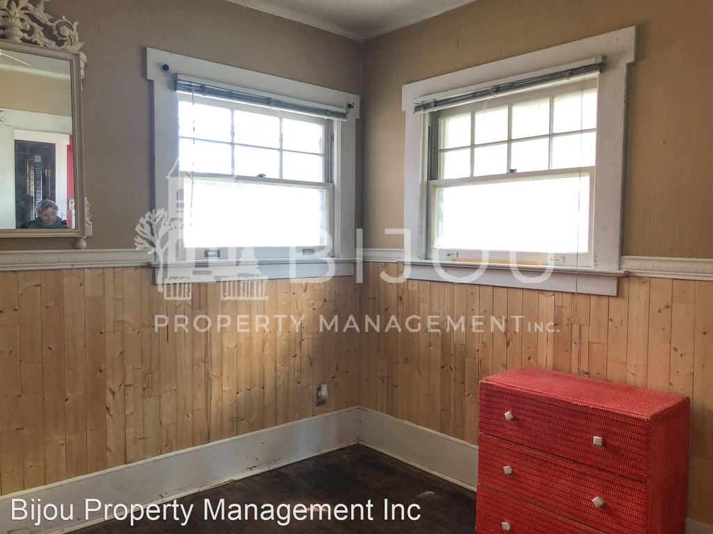 214 E. St. Vrain - Photo 13