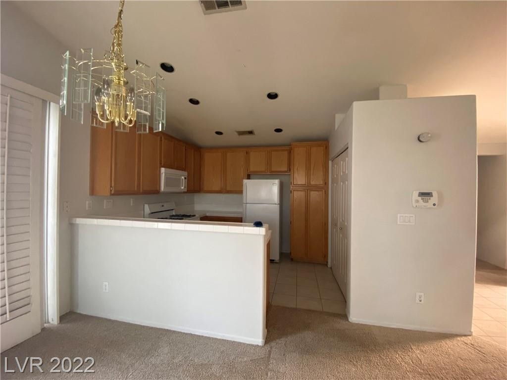 7700 Via Paseo Avenue - Photo 2