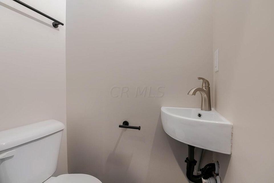 652 E Whittier Street - Photo 13