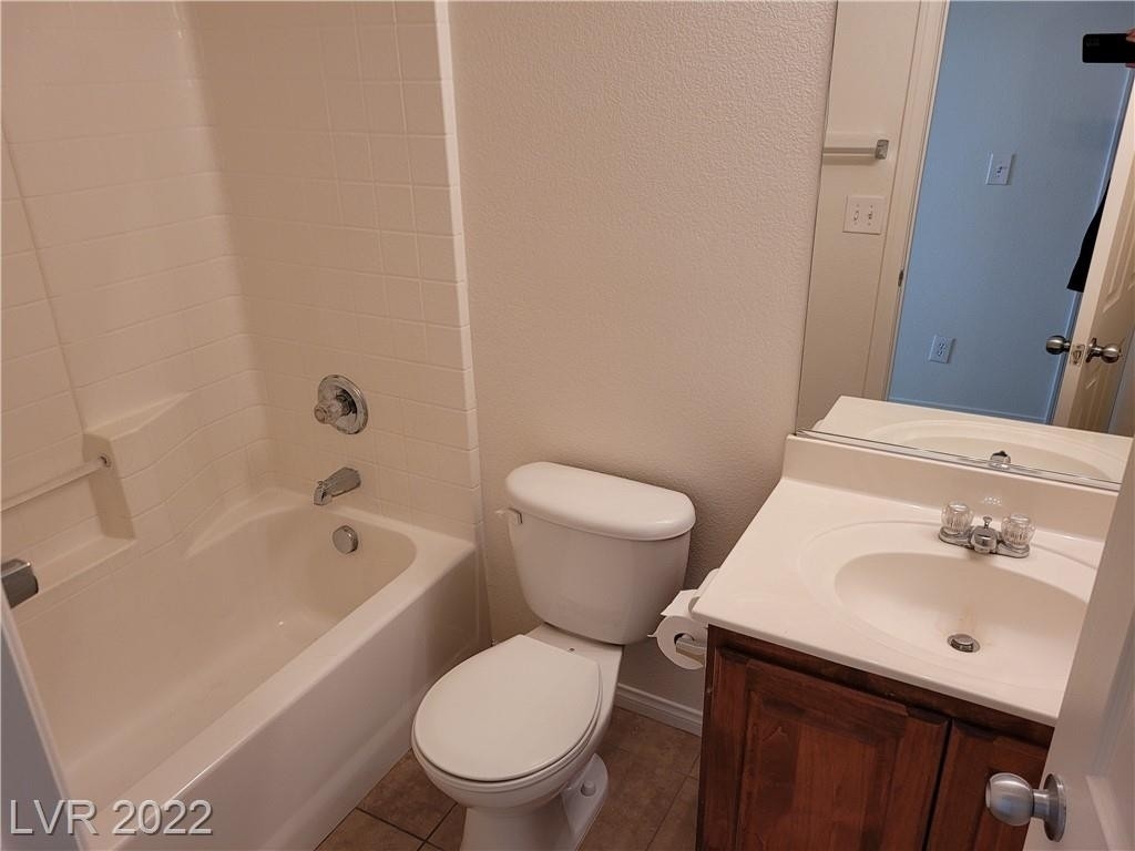 8436 Quarentina Avenue - Photo 12