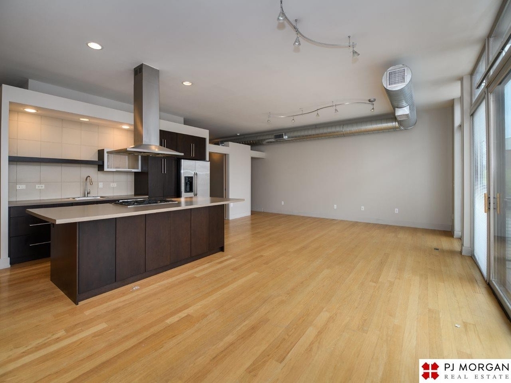 1027 Marcy Plaza - Photo 2