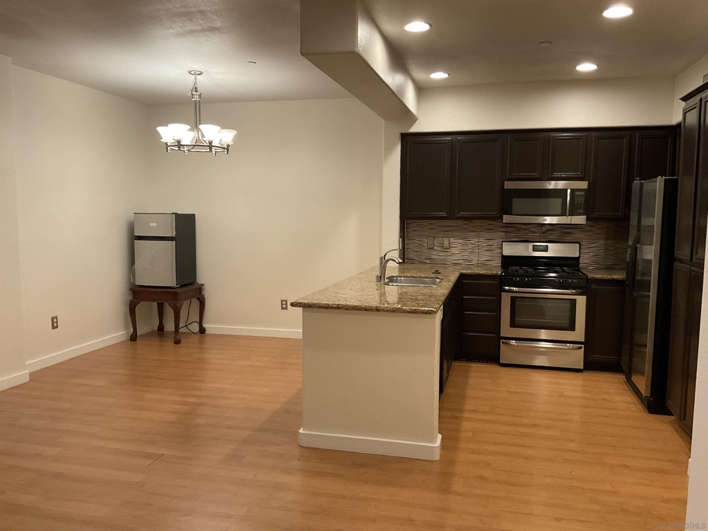 8814 Spectrum Center Blvd - Photo 29