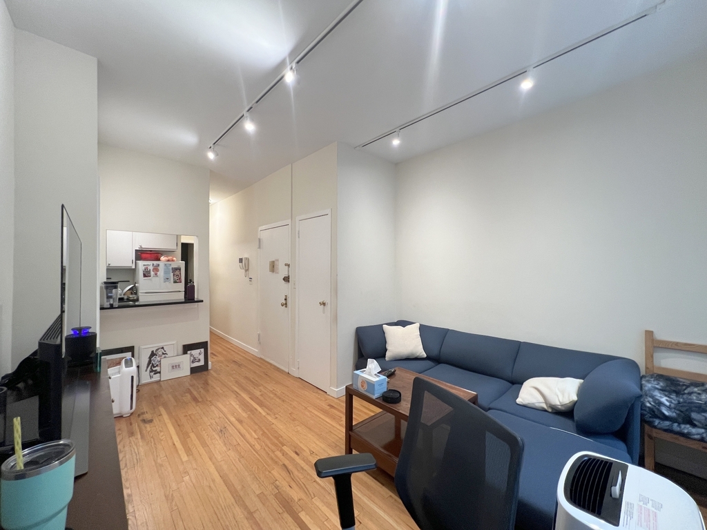 415 East 90th Street - Photo 1