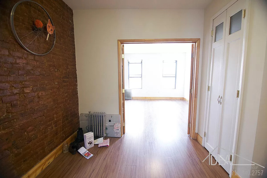 433 Dekalb Ave - Photo 5