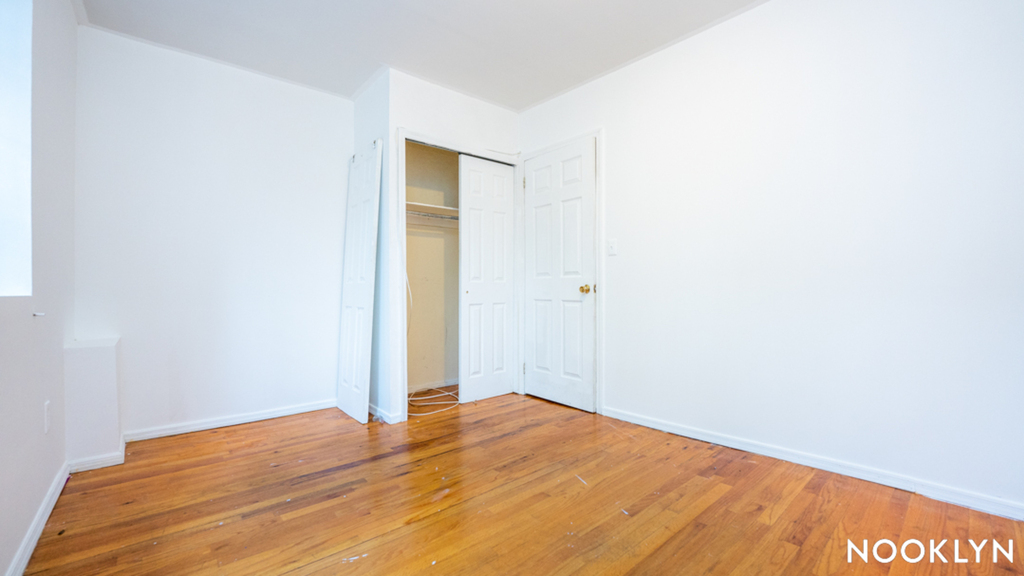 451 Franklin Avenue - Photo 14