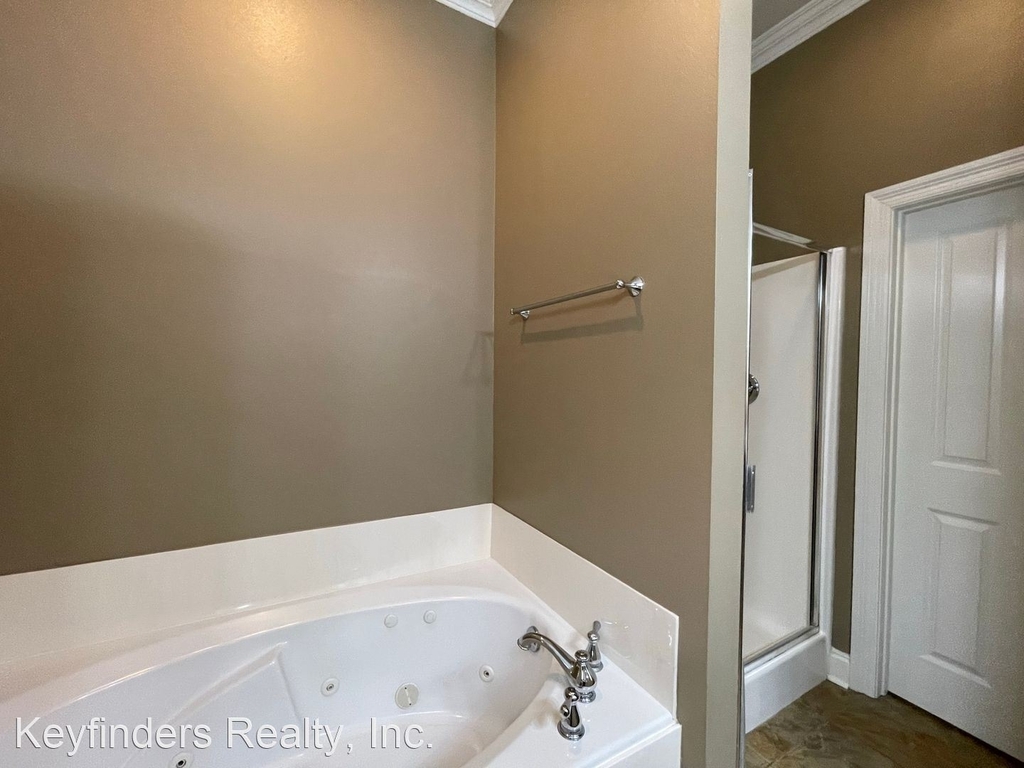 5908 Stumberg Ln Unit 36 - Photo 9