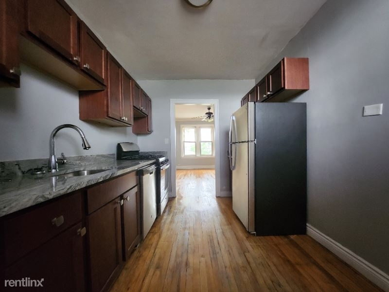 2907 W 56th St 2 - Photo 3