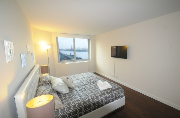 401 East 34th Street - Photo 5