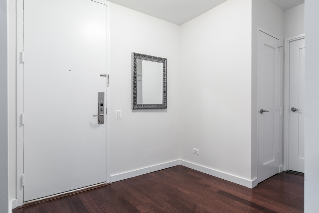 401 East 34th Street - Photo 8