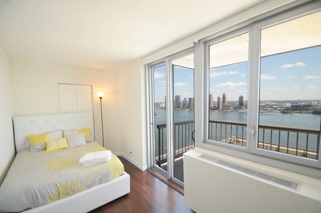 401 East 34th Street - Photo 5