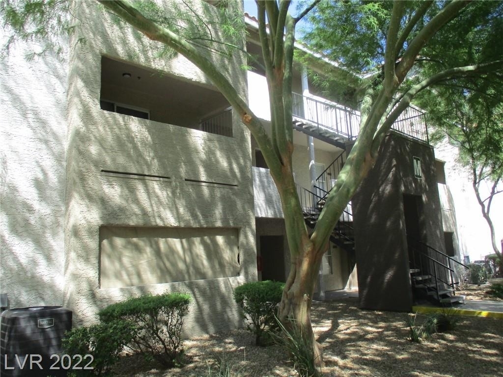 4200 South Valley View Boulevard - Photo 4