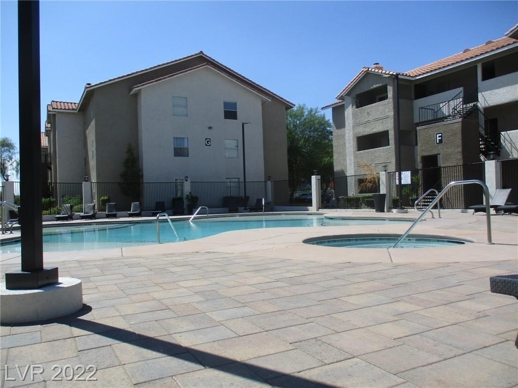 4200 South Valley View Boulevard - Photo 16